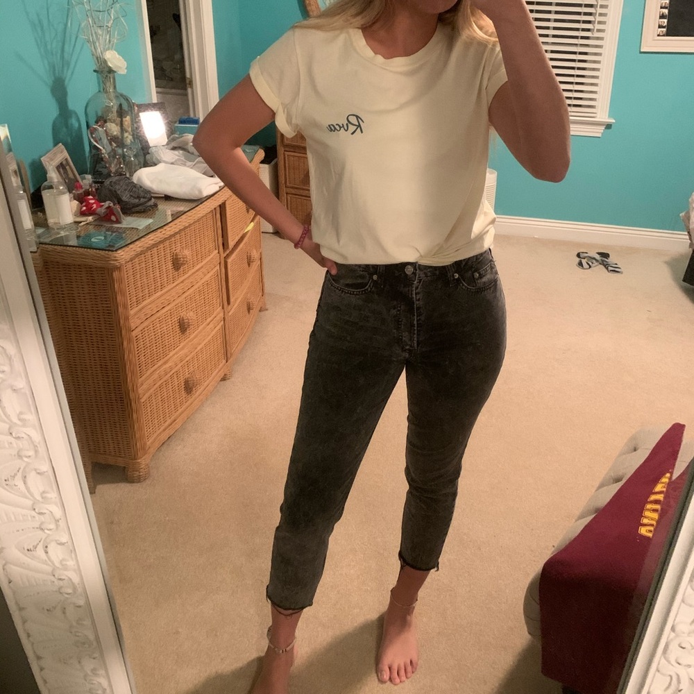 High waisted jeans